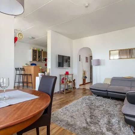Cute Neira Apartamento